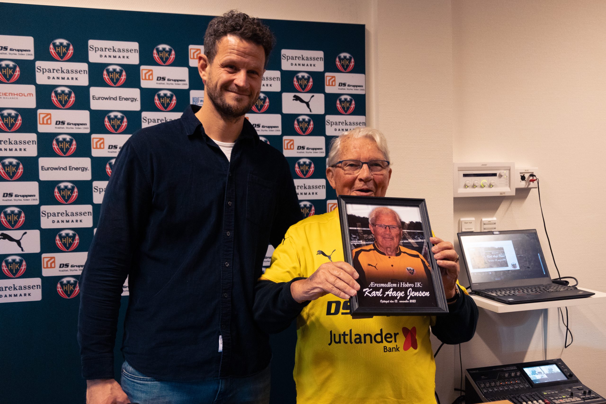 To nye æresmedlemmer optaget i Hobro IK To nye æresmedlemmer optaget i Hobro IK